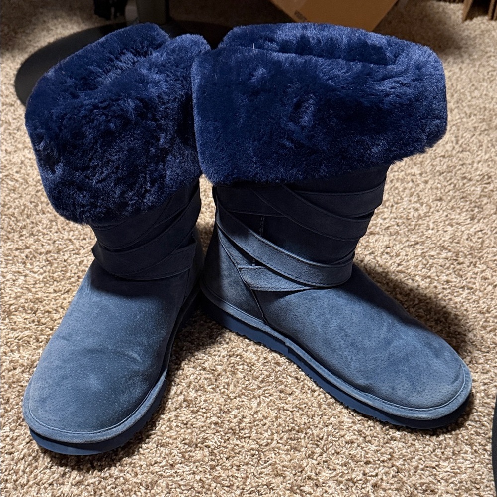 Lamo Blue Fur-Lined Suede Winter Boots (8) EUC